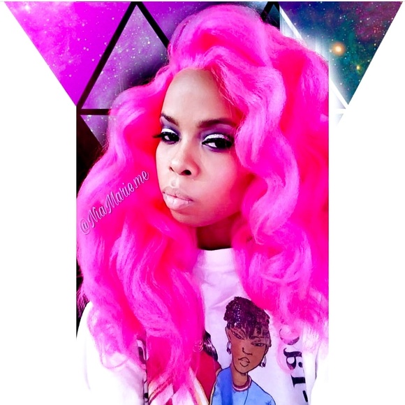 Meet your Posher, NiaMarie.me - Picture 1 of 8